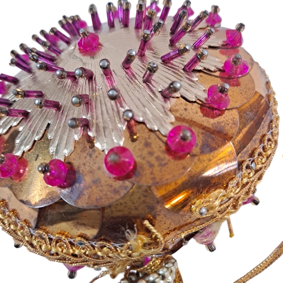 Vintage Beaded Push Pin Christmas Ornament Gold Pink Sequins Retro MCM - Picture 9 of 9